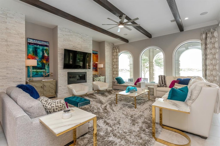 Photo 11 of 50 - 32 Sunset Park Ln, Sugar Land, TX 77479