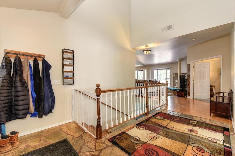 Photo 10 of 79 - 12136 Poplar Rd, Auburn, CA 95602