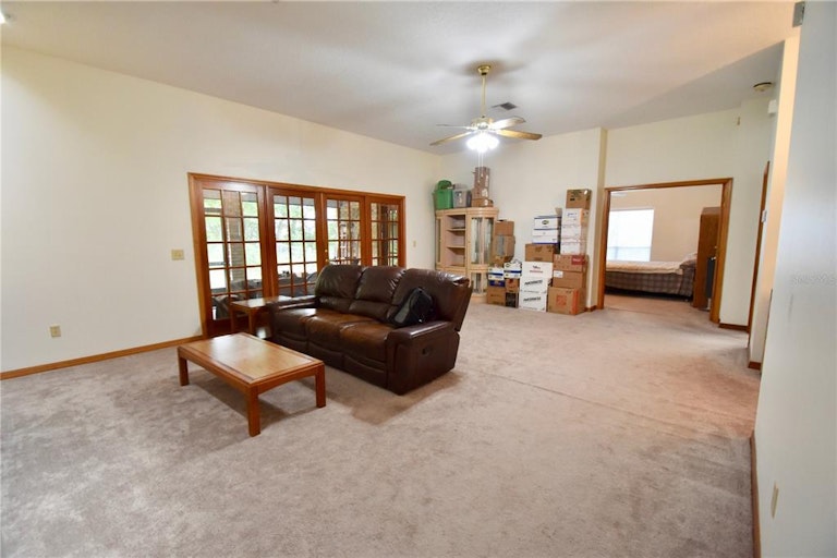 Photo 13 of 19 - 2 Rosedown Blvd, Debary, FL 32713