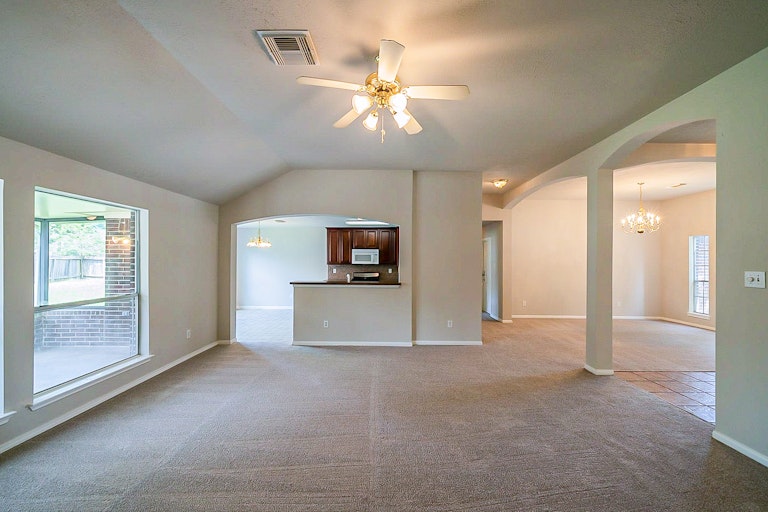 Photo 15 of 35 - 2731 Briarloch Ln, Houston, TX 77073