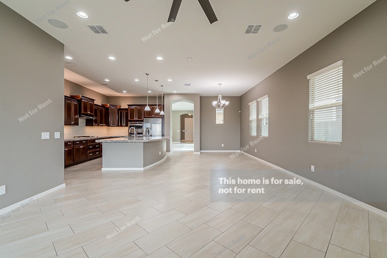 Photo 14 of 39 - 4123 E Cynthia St, Gilbert, AZ 85295