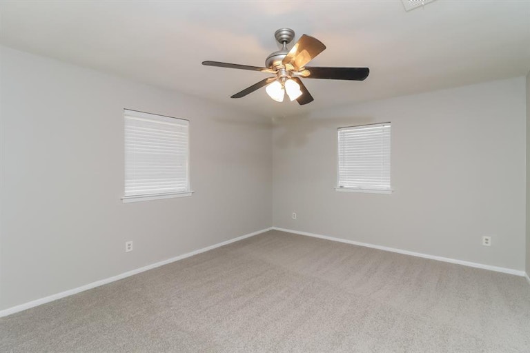Photo 10 of 22 - 701 Monette Dr, Bedford, TX 76022