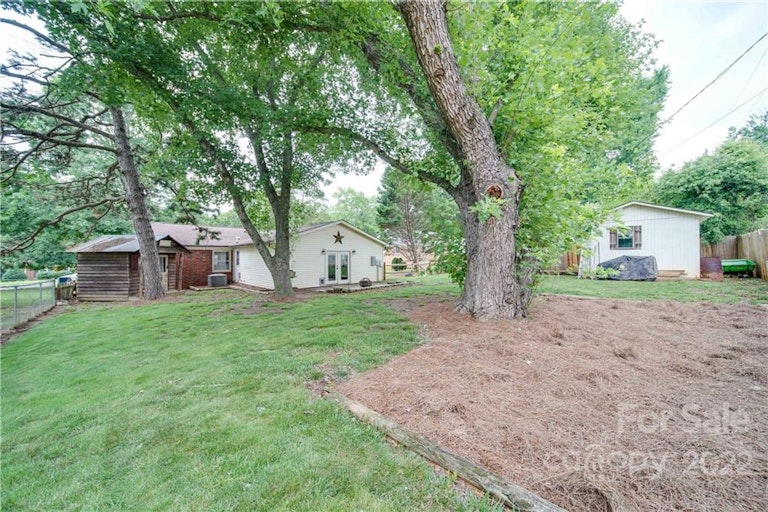 Photo 40 of 47 - 5802 Hillcrest Cir, Indian Trail, NC 28079