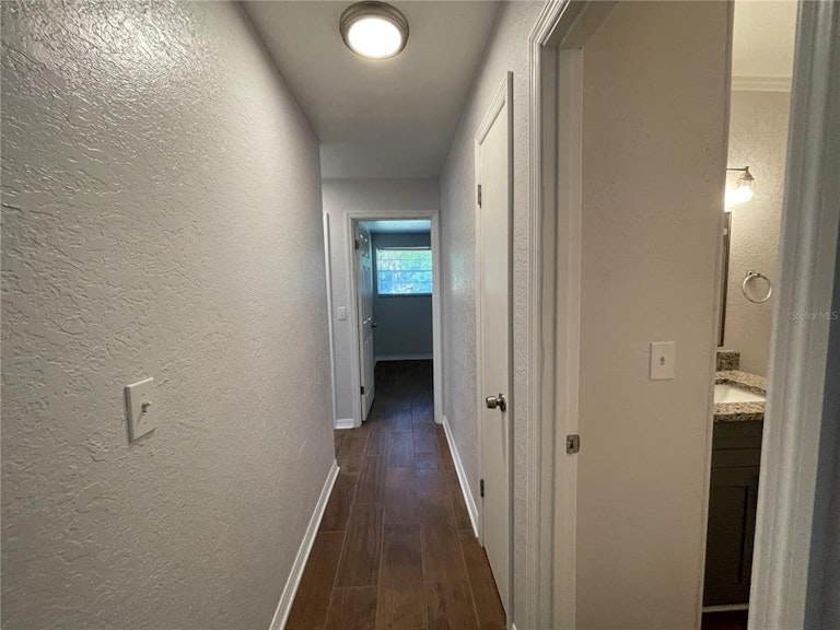 Photo 23 of 30 - 1107 31st Street Ct E, Palmetto, FL 34221