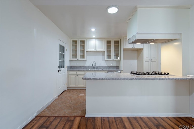 Photo 4 of 21 - 11616 Balboa Blvd, Granada Hills, CA 91344