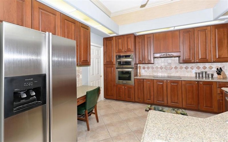 Photo 10 of 25 - 7791 Alister MacKenzie Dr, Sarasota, FL 34240