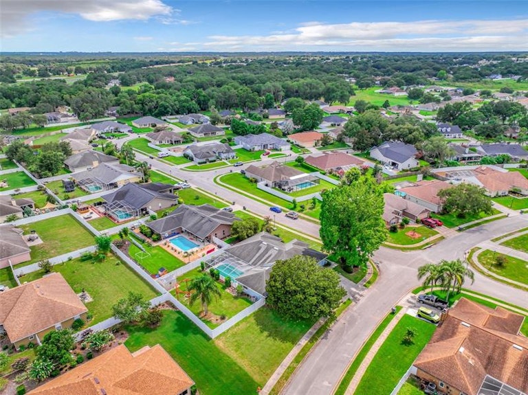 Photo 36 of 41 - 6923 Ashbury Dr, Lakeland, FL 33809