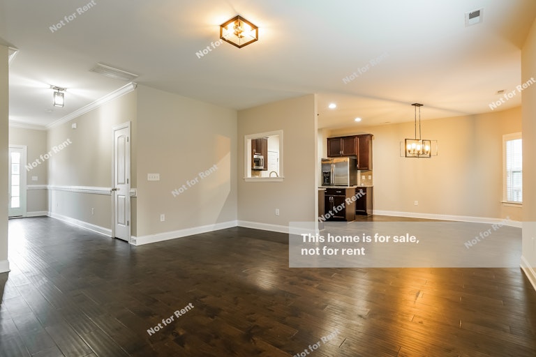 Photo 14 of 26 - 1316 Forest Fern Ln, Fuquay Varina, NC 27526