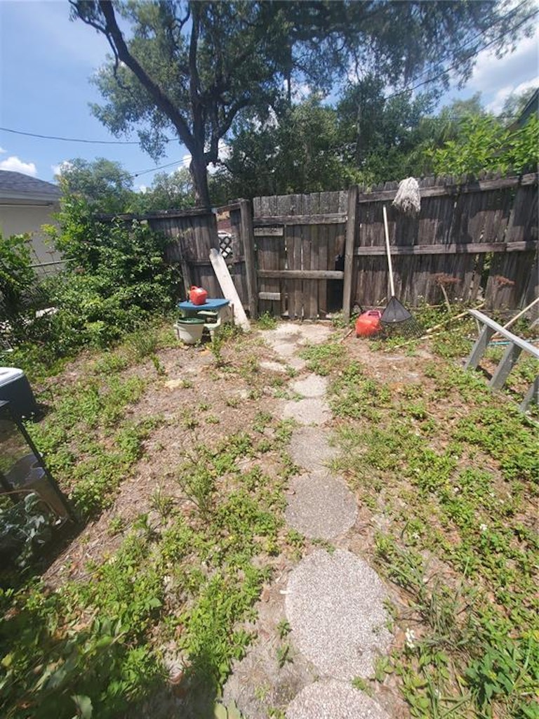 Photo 60 of 77 - 1610 W Knollwood St, Tampa, FL 33604