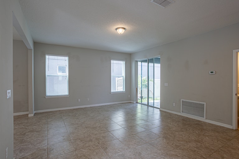Photo 12 of 24 - 4984 Wildwood Pointe Rd, Winter Garden, FL 34787