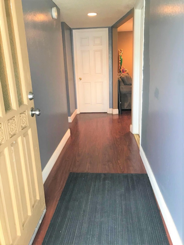 Photo 4 of 19 - 704 Barbara Way, Woodland, CA 95776