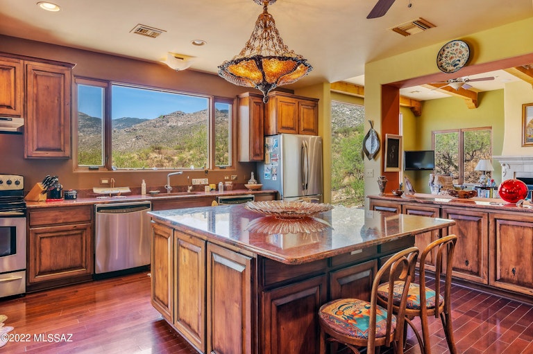 Photo 12 of 47 - 18770 E Cactus Hill Rd, Vail, AZ 85641