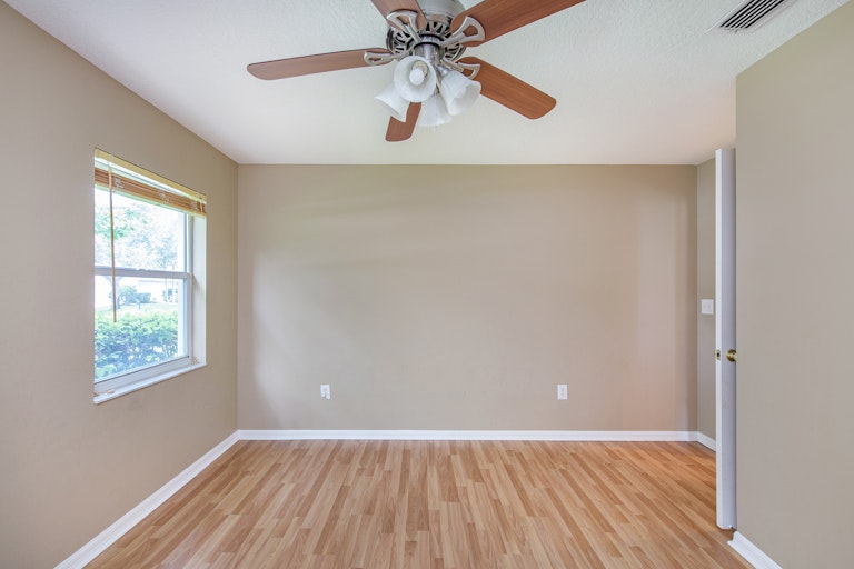 Photo 18 of 19 - 10610 Weybridge Dr, Tampa, FL 33626