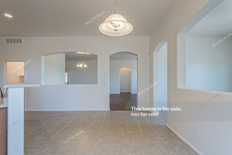 Photo 19 of 37 - 7086 W Hidden River Way, Tucson, AZ 85757