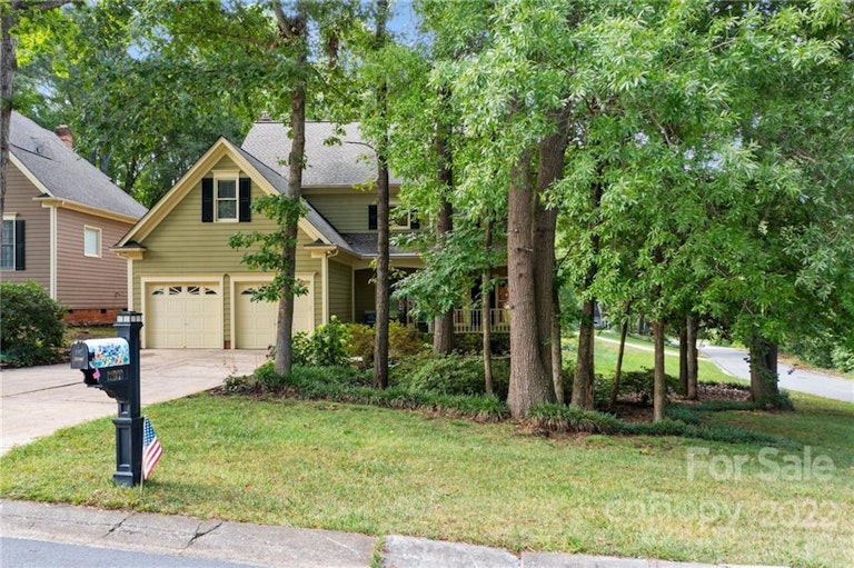 Photo 9 of 39 - 12700 Willow Grove Way, Huntersville, NC 28078