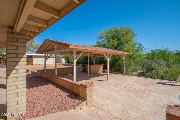 Photo 29 of 37 - 8628 N Placita Del Cardo, Tucson, AZ 85704