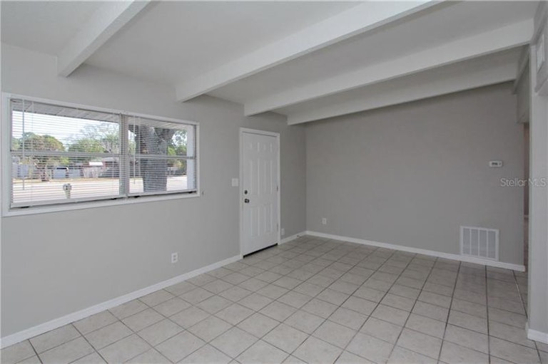 Photo 10 of 25 - 1501 S 78th St, Tampa, FL 33619