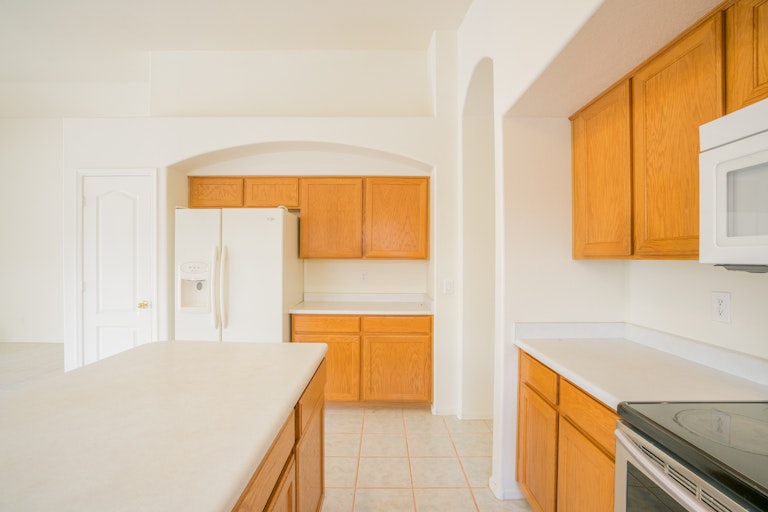 Photo 7 of 24 - 9821 W Tonopah Dr, Peoria, AZ 85382