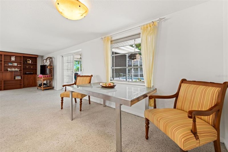 Photo 19 of 41 - 2331 Terry Ln, Sarasota, FL 34231