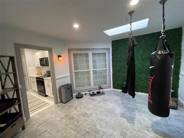 Photo 19 of 28 - 672 N Eldridge Pkwy, Houston, TX 77079