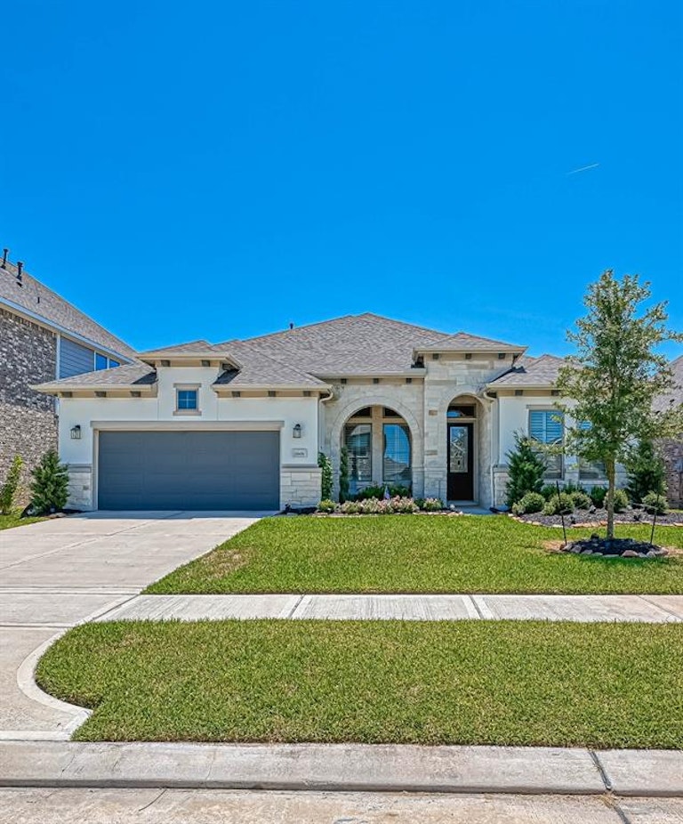 Photo 2 of 48 - 21606 Albertine Dr, Tomball, TX 77377