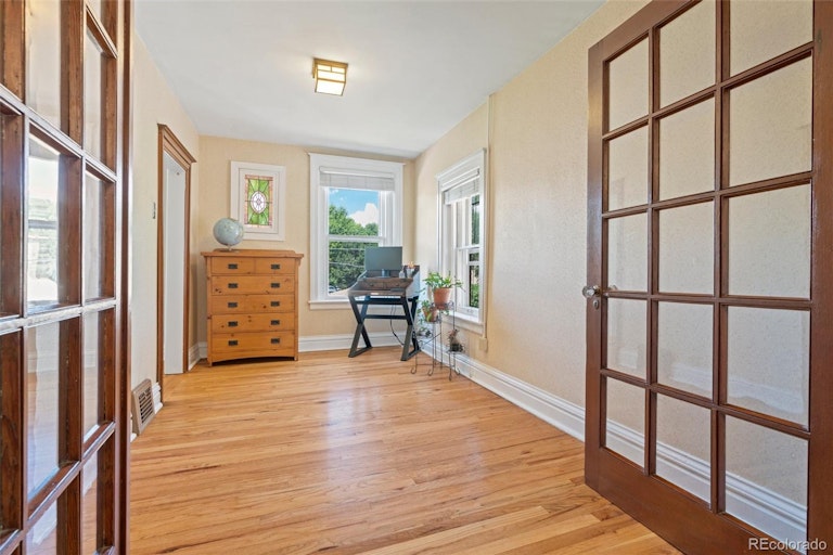 Photo 27 of 35 - 1359 Steele St, Denver, CO 80206
