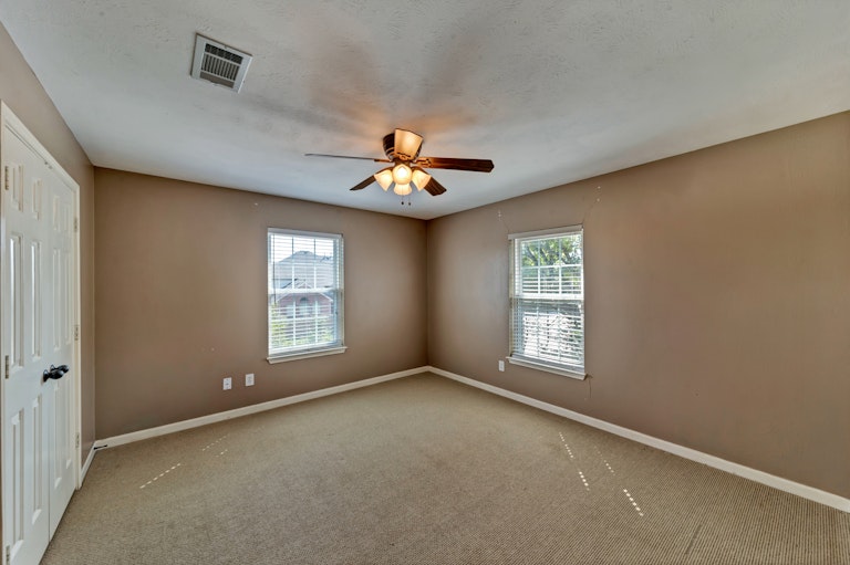 Photo 20 of 28 - 8029 Dusty Way, Fort Worth, TX 76123