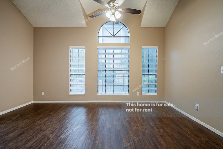 Photo 9 of 18 - 8888 N 47th Ave #109, Glendale, AZ 85302