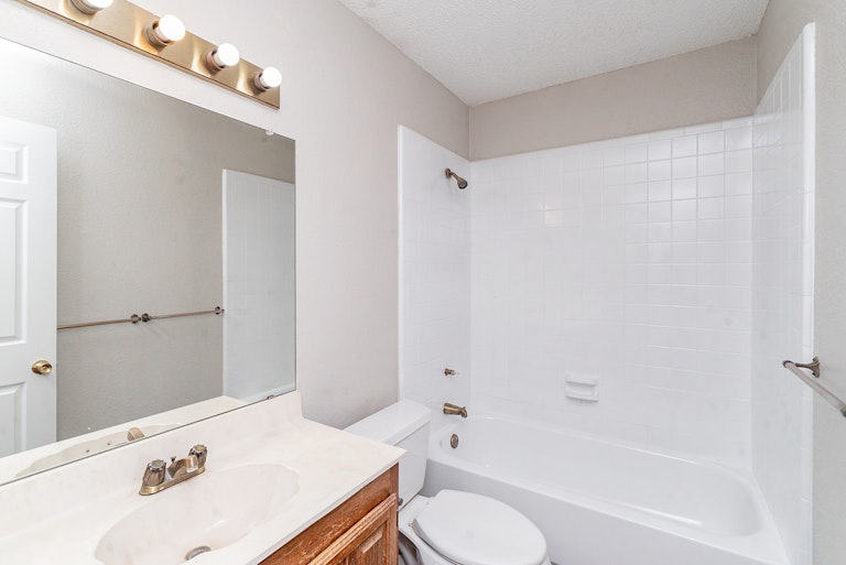 Photo 20 of 23 - 507 Redbud Dr, Forney, TX 75126