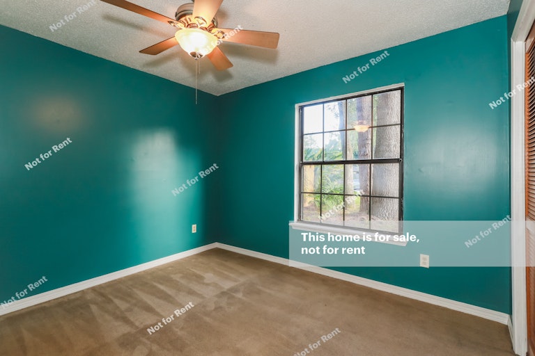 Photo 19 of 27 - 4836 Rustic Woods Dr, Jacksonville, FL 32257
