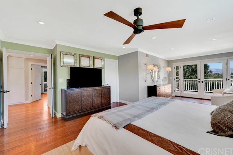 Photo 29 of 52 - 23644 Del Cerro Cir, Canoga Park, CA 91304