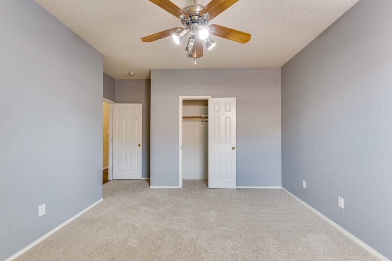 Photo 29 of 31 - 7900 Seven Oaks Ln, Denton, TX 76210