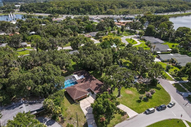 Photo 47 of 56 - 721 W Nelson St, Tavares, FL 32778