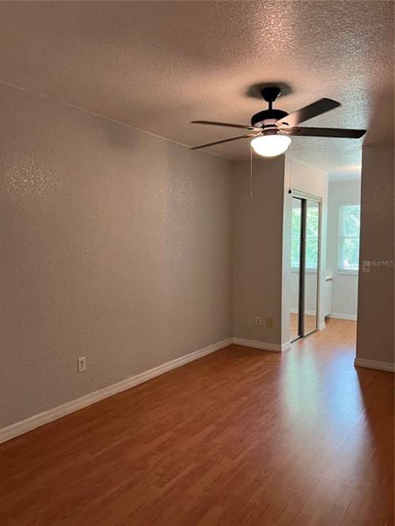 Photo 16 of 27 - 1221 S Park Ave, Winter Garden, FL 34787