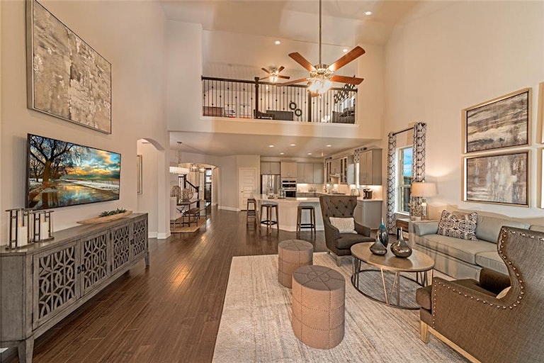 Photo 3 of 12 - 3109 Stonelake Rdg, Lewisville, TX 75010