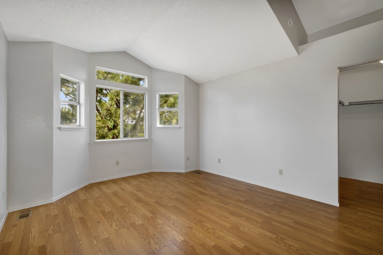 Photo 14 of 17 - 6001 S Yosemite St Unit E205, Greenwood Village, CO 80111