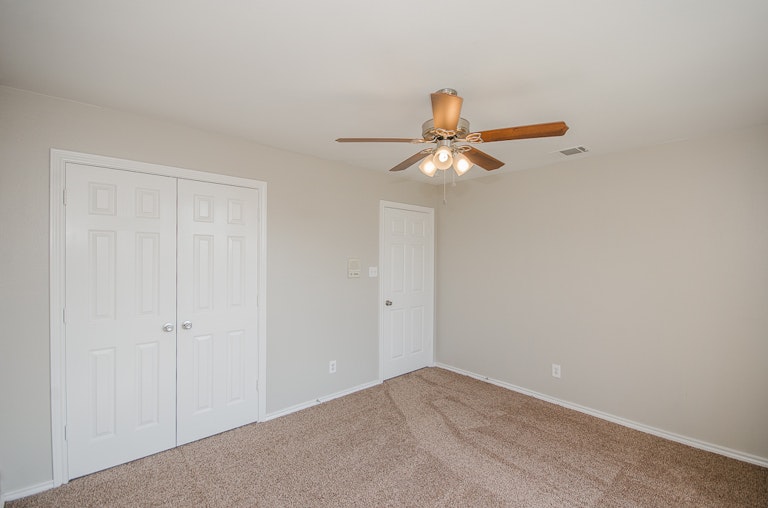 Photo 22 of 32 - 3922 Bach Blvd, Carrollton, TX 75007