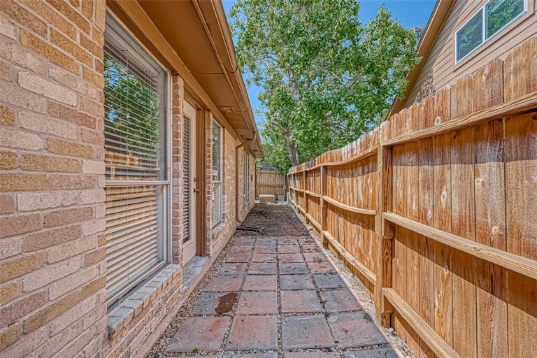 Photo 45 of 48 - 13127 Hollowcreek Park Dr, Houston, TX 77082