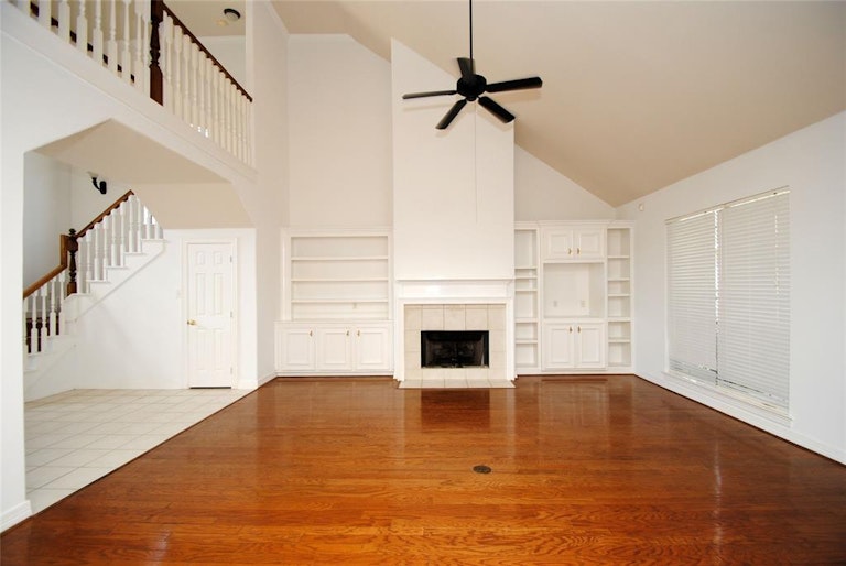 Photo 8 of 41 - 3118 Canyon Oak Ct, Houston, TX 77068