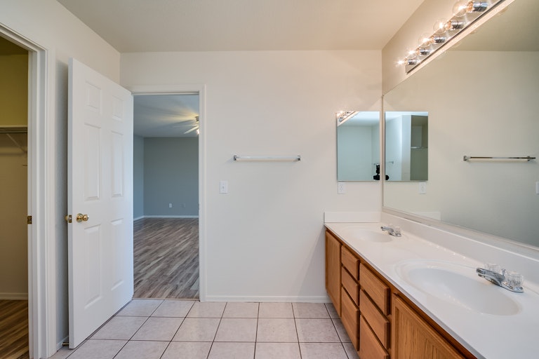 Photo 14 of 35 - 3737 E Constitution Ct, Gilbert, AZ 85296