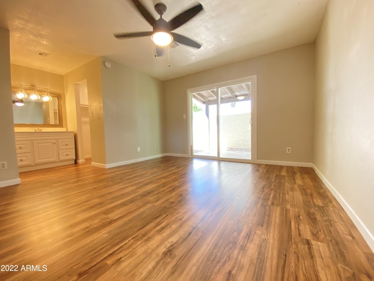Photo 12 of 24 - 4514 W Maryland Ave, Glendale, AZ 85301
