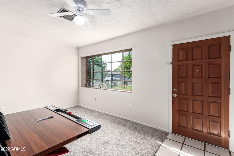 Photo 3 of 19 - 5815 W Citrus Way, Glendale, AZ 85301