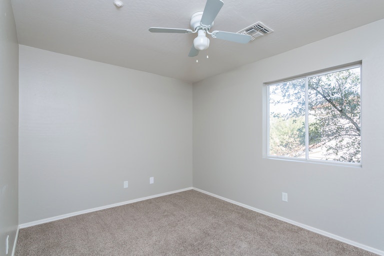 Photo 11 of 20 - 16015 N 30th St #116, Phoenix, AZ 85032