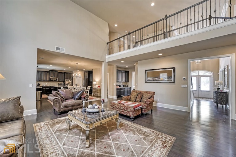 Photo 22 of 50 - 2393 Barrington Trace Cir SW, Atlanta, GA 30331
