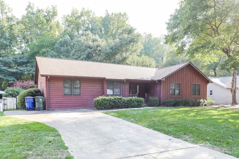 Photo 6 of 24 - 7240 Mine Shaft Rd, Raleigh, NC 27615