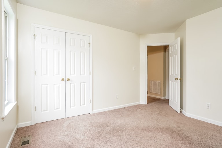 Photo 16 of 25 - 1604 Lake Trout Ln, Raleigh, NC 27610