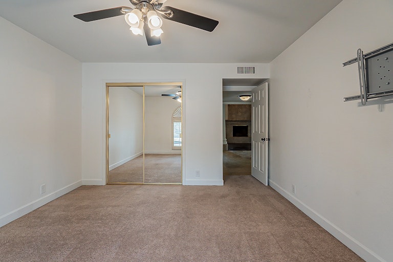 Photo 19 of 23 - 350 W McLellan Rd #2, Mesa, AZ 85201