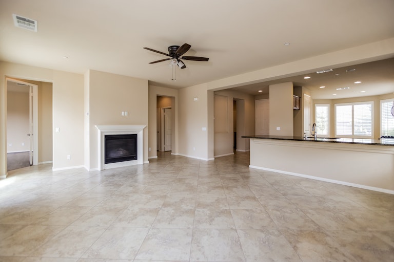 Photo 5 of 27 - 5245 Paseo Famosa, Hemet, CA 92545