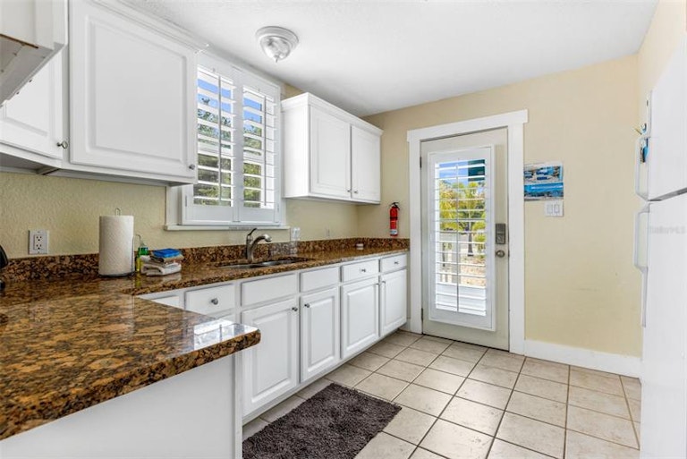 Photo 24 of 52 - 12400 Gulf Blvd #1, Saint Petersburg, FL 33706