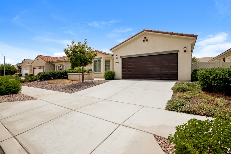 Photo 8 of 27 - 5245 Paseo Famosa, Hemet, CA 92545